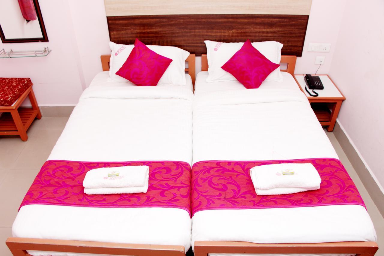 Hotel Royal Grand Days à Chennai Extérieur photo